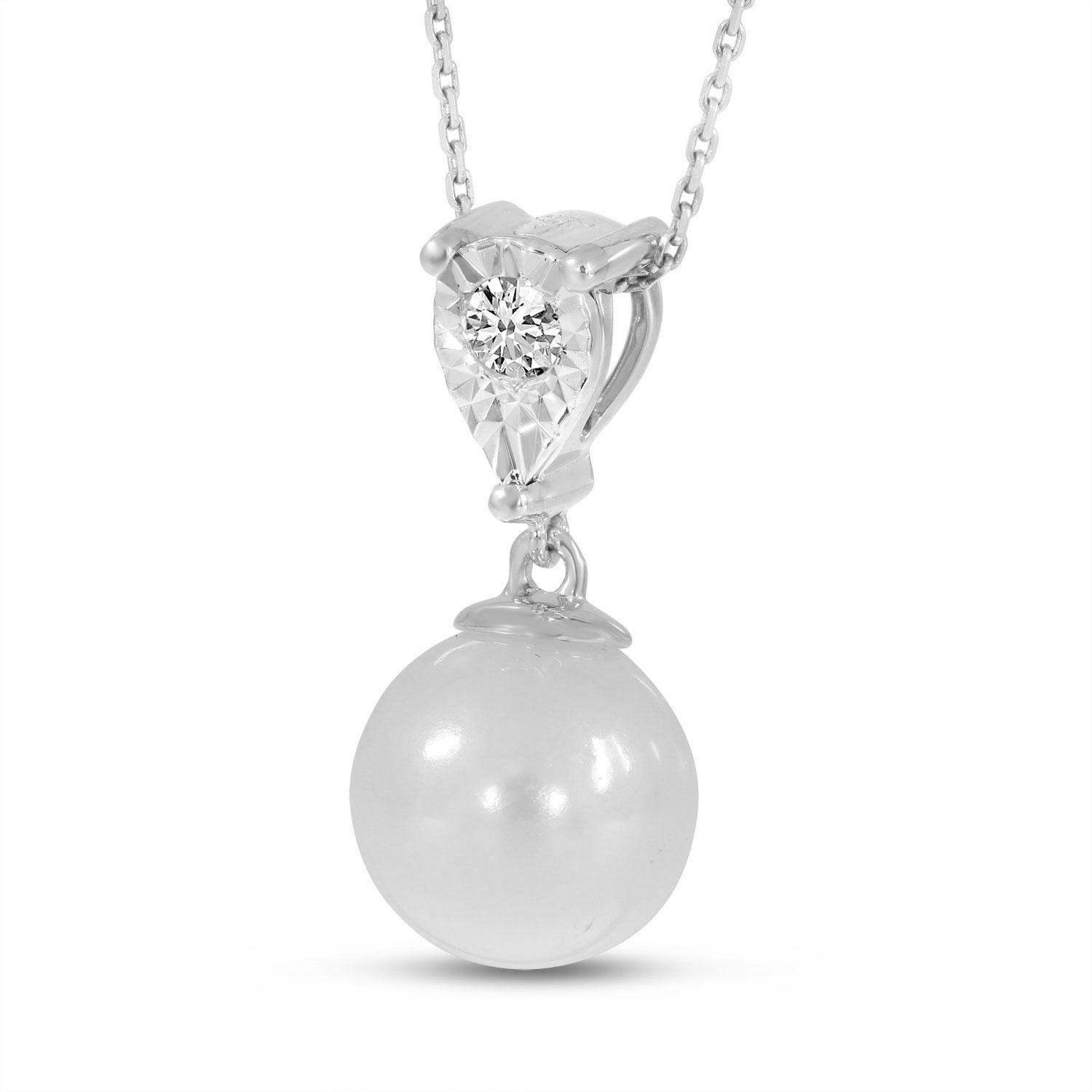 14K White Gold Pearl and Illusion Diamond Drop Pendant