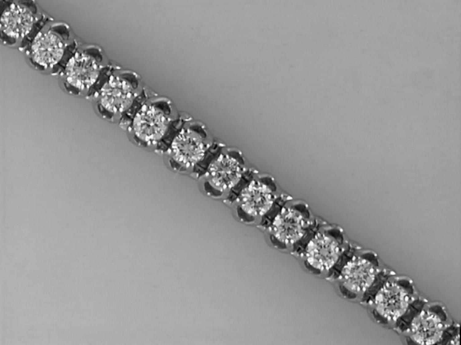 14K White Gold Diamond Bracelet