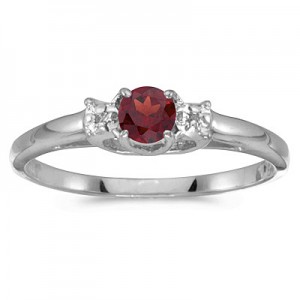 10k White Gold Round Garnet And Diamond Ring