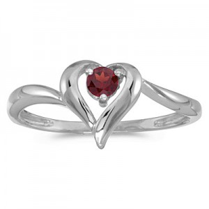 10k White Gold Round Garnet Heart Ring