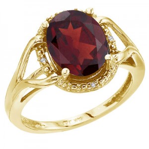 14K Yellow Gold 10x8 Oval Checkerboard Garnet and Diamond Ring