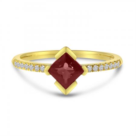 14K Yellow Gold Princess Cut Garnet and Diamond Band Ring